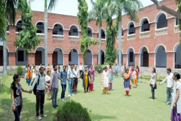 https://cache.careers360.mobi/media/colleges/social-media/media-gallery/10364/2019/2/25/Campus View of CR College of Education Hisar_Campus-View.jpg